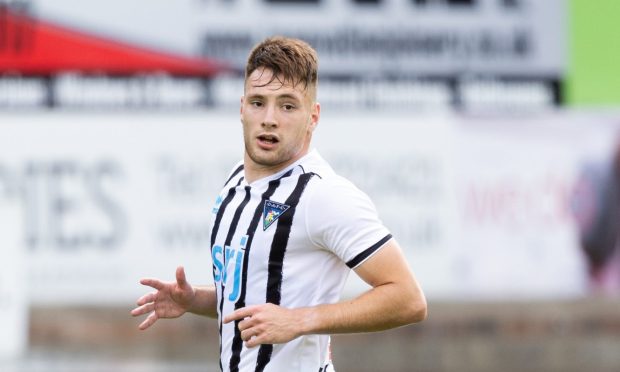 Josh Edwards in action for Dunfermline Athletic F.C.