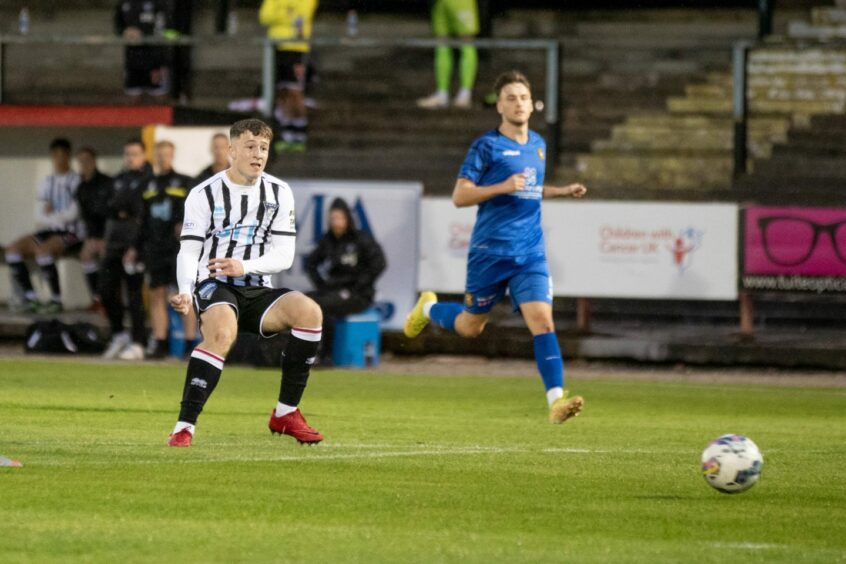 Taylor Sutherland made it 3-0 to Dunfermline. Image: Craig Brown/DAFC.