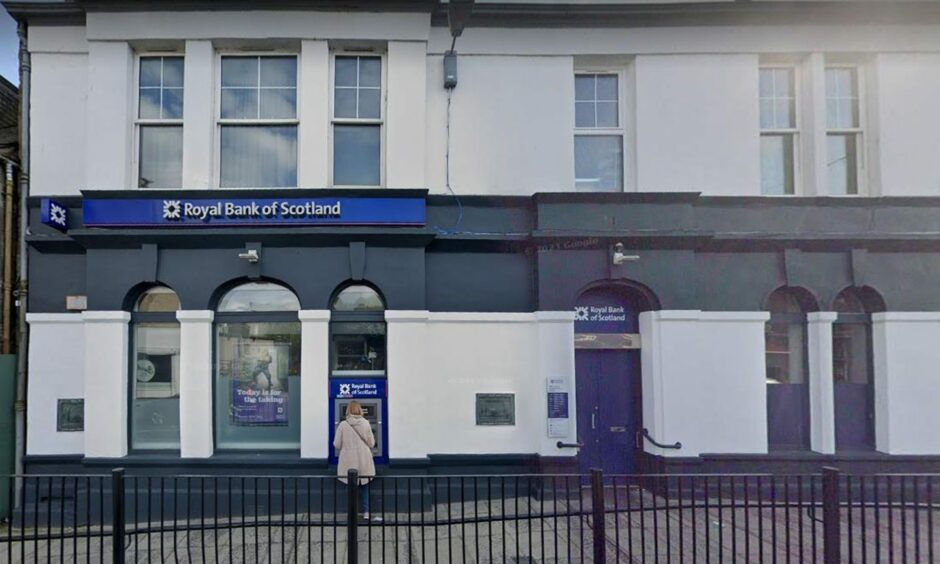 Broughty Ferry branch of RBS.