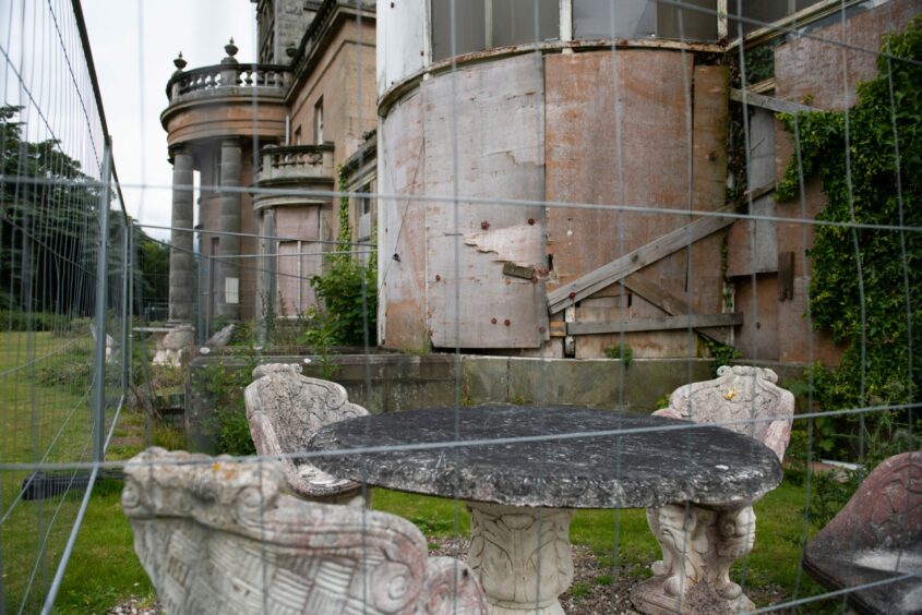 Outside seating where international guests once enjoyed Angus hospitality.