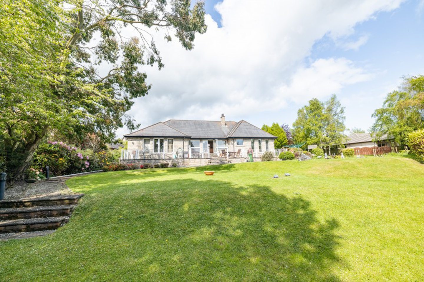 Piperdam home with indoor swimming pool for sale