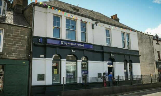 The closed RBS Broughty Ferry bank. Image: Mhairi Edwards/DC Thomson