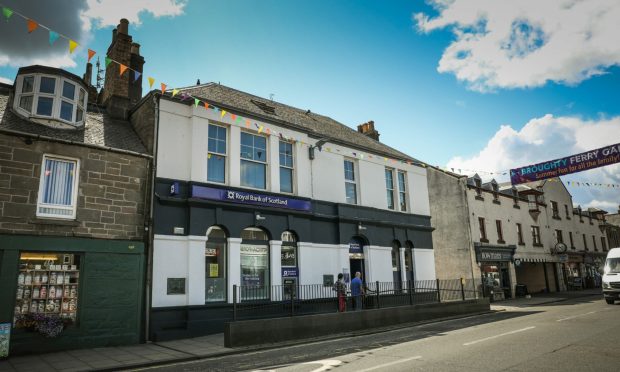 Broughty Ferry RBS. Image: Mhairi Edwards/DC Thomson