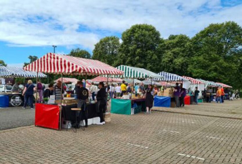 A picture of Perth farmer's market.