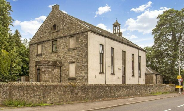 Mains Church, now being sold as a flat