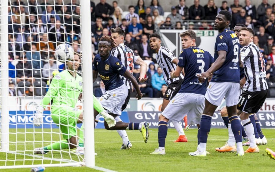 Dundee go 2-0 down at St Mirren.