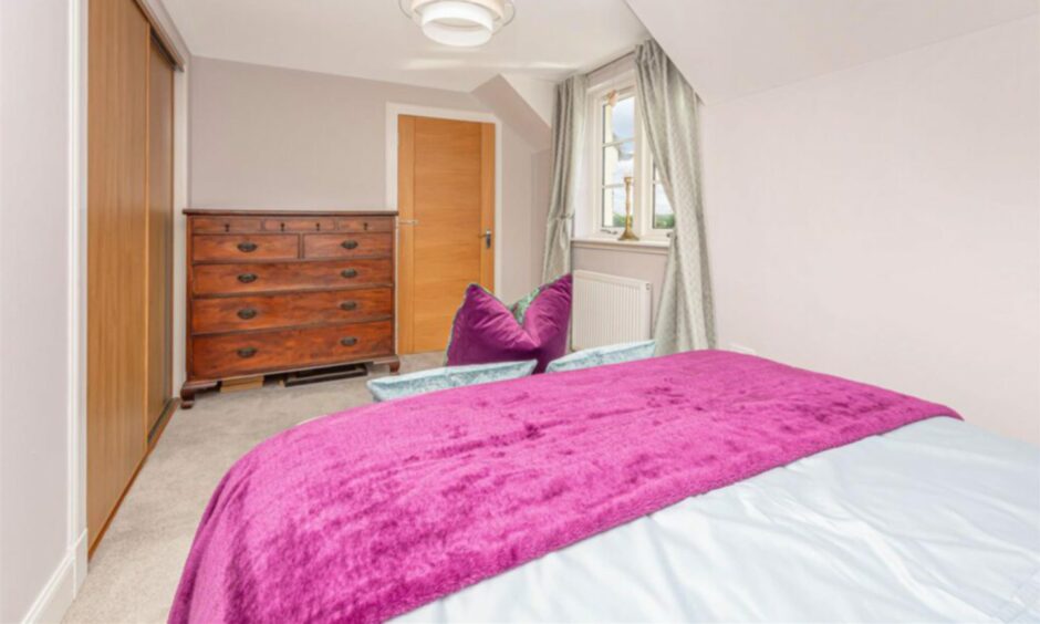 Double bedroom at Shore House, Culross.