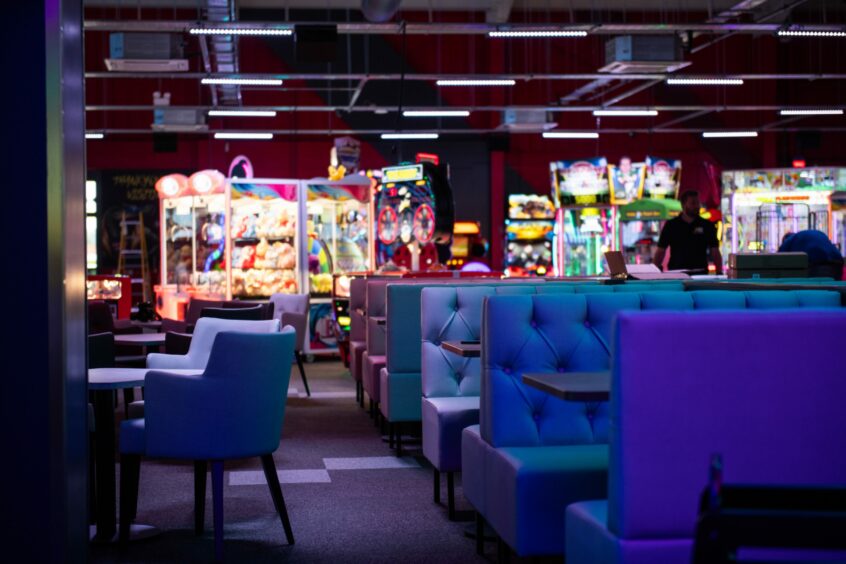 Tenpin Dundee seating area