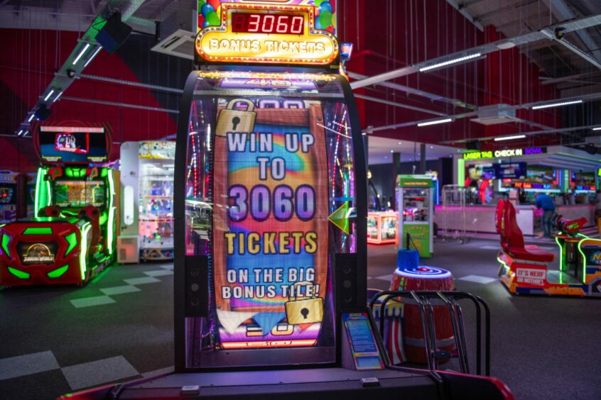 Prize machine, Tenpin Dundee