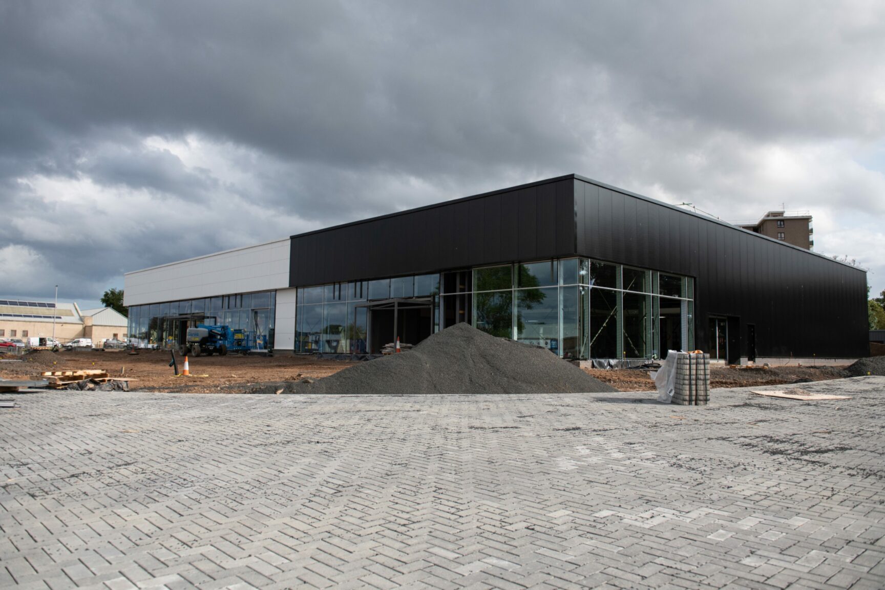 New Dundee and Perth car showrooms to create 90 jobs