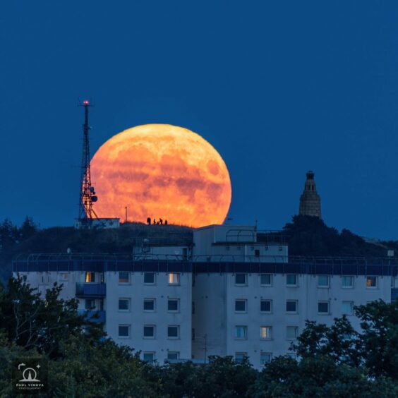 The super blue moon over dundee