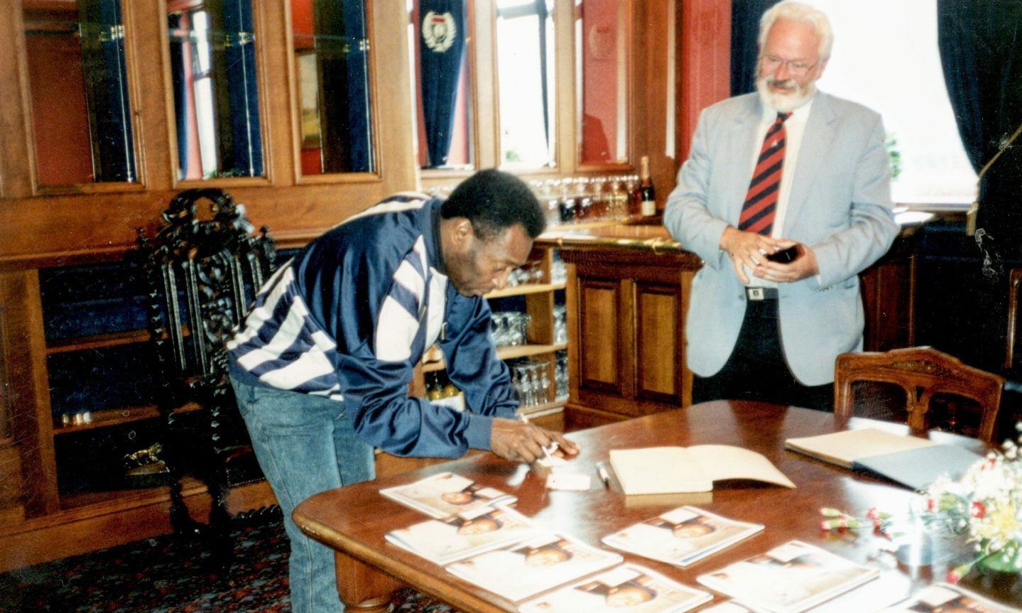 Pele in the Dens Park boardroom with Ian Gellatly on his visit to Dundee