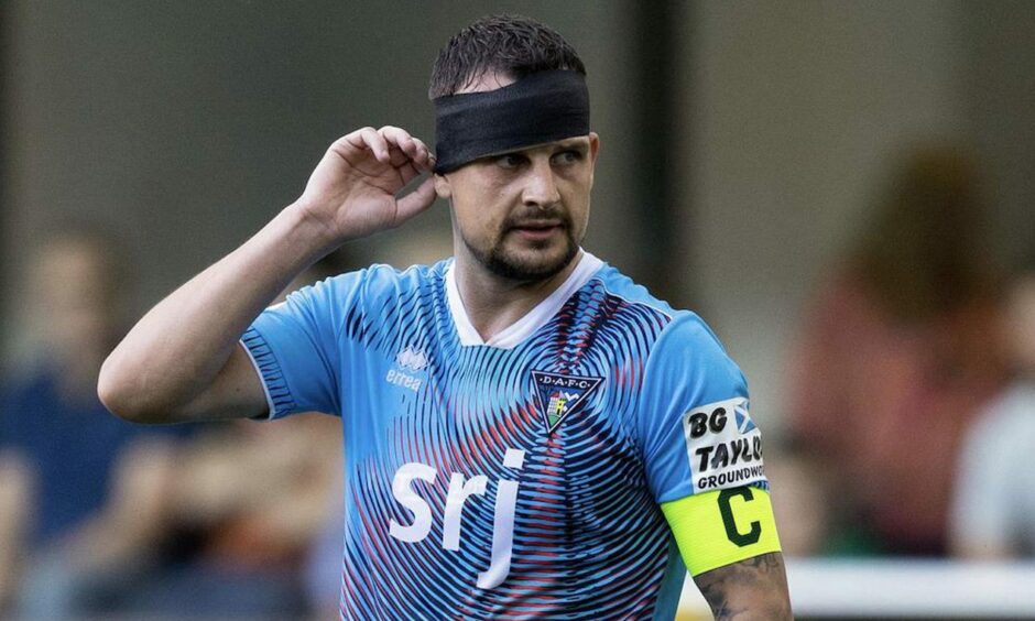 Kyle Benedictus sports a bandage after the Dunfermline skipper was involved in a head knock vs Dundee United earlier in the season. Image: SNS.