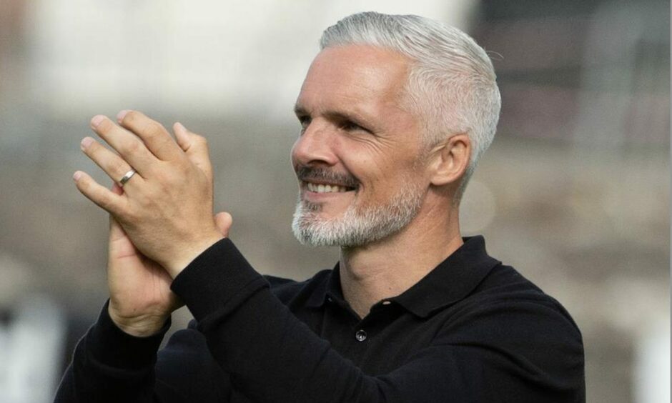 Jim Goodwin hails the travelling Dundee United fans
