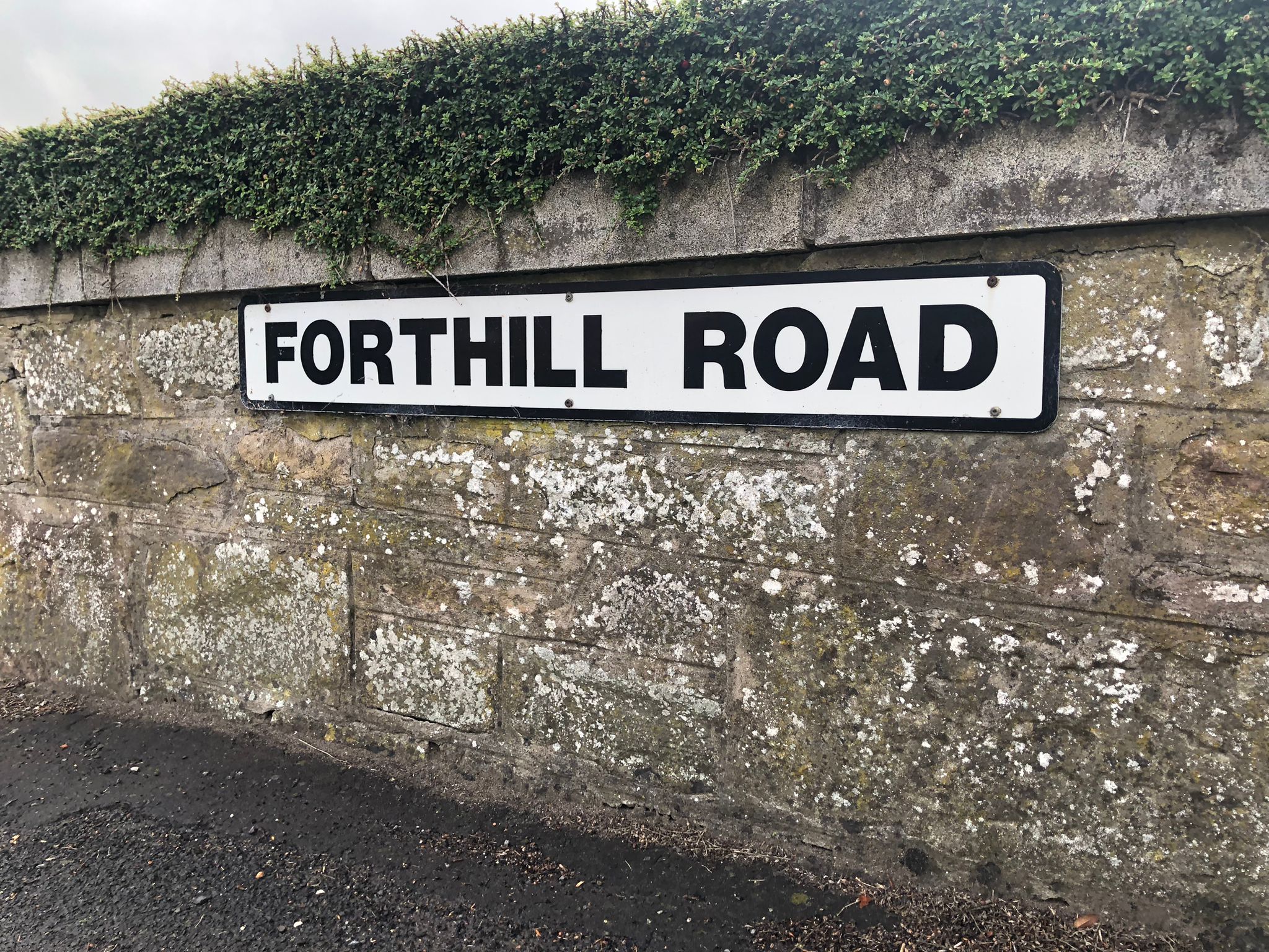 Forthill Road, Broughty Ferry sign