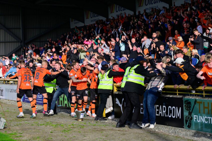 Chris Mochrie's winner sparks scenes of joy among Dundee United fans 
