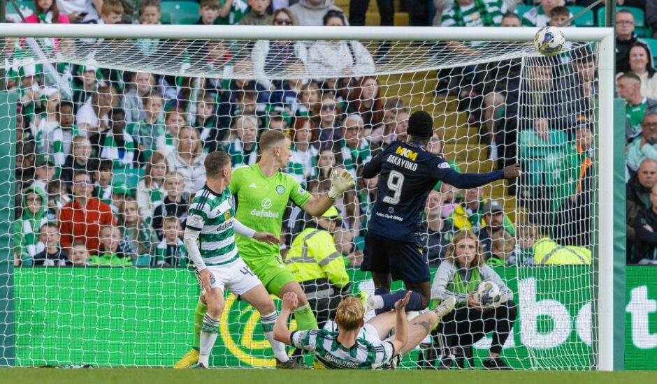 Amadou Bakayoko sends a late Dundee FC chance over the bar. Image: SNS