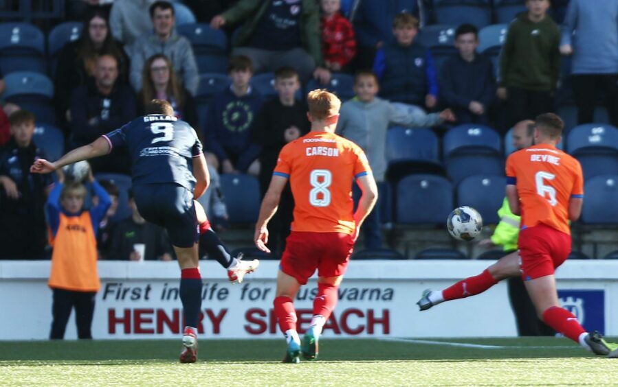 Raith Rovers' Jamie Gullan scores the only goal versus Inverness. Image: SNS.