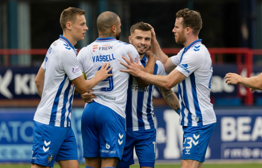 Kilmarnock celebrate after Armstrong made it 1-1. Image: SNS