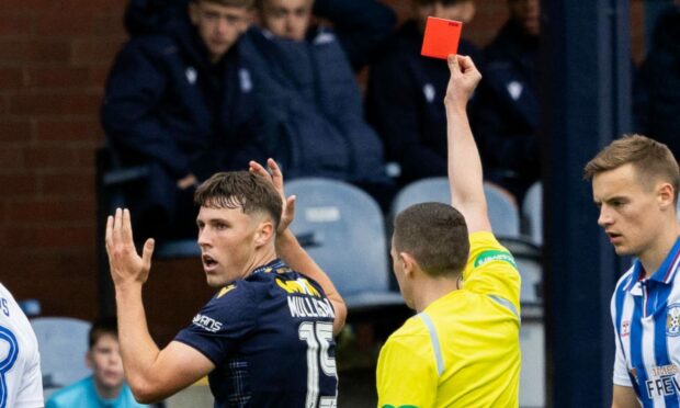 Josh Mulligan is shown a red card by referee David Munro. Image: SNS
