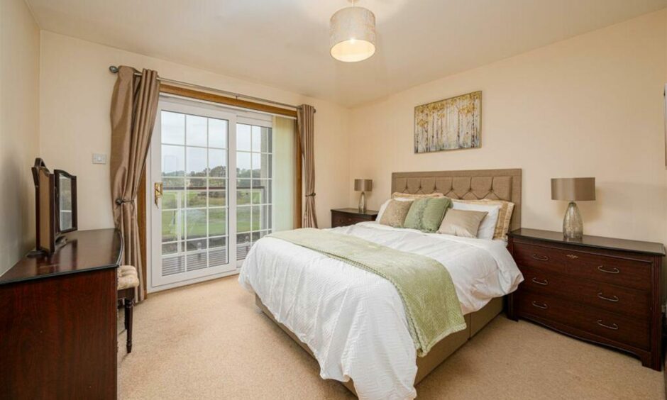 Bedroom in house in Dundee overlooking Ballumbie Golf Course.