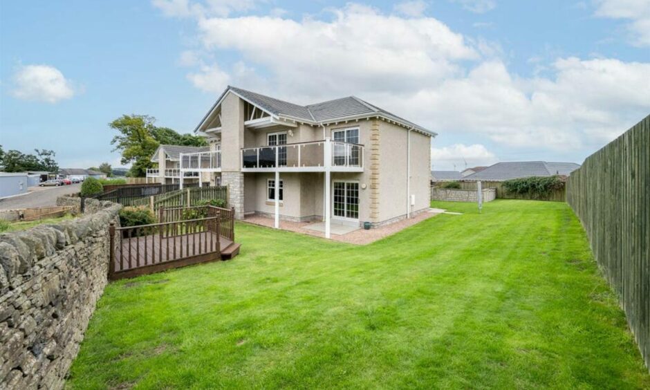 House in Dundee overlooking Ballumbie Golf Course.