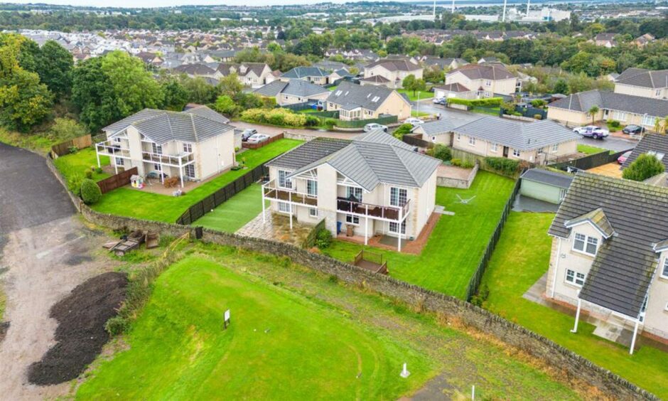 House in Dundee overlooking Ballumbie Golf Course.