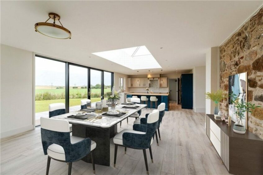 Milton Muir offers a spacious dining area with stunning views.