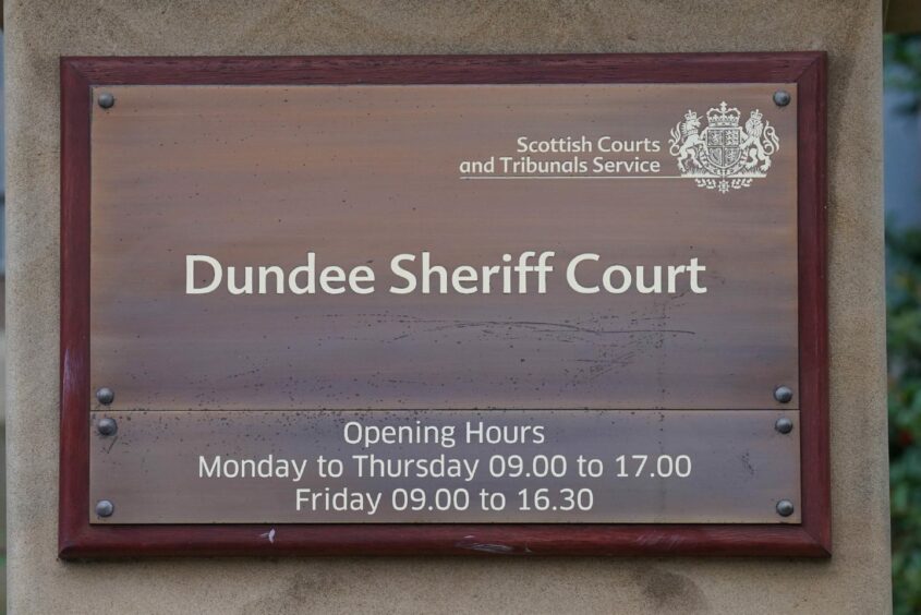 Dundee Sheriff Court sign
