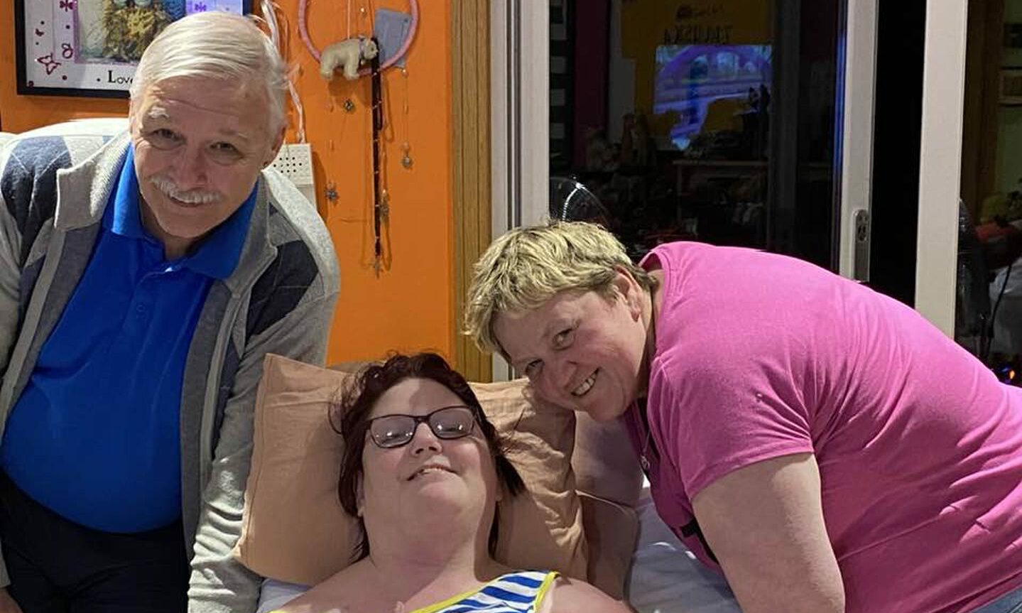 Heather Hird with parents Gordon and Heidie.