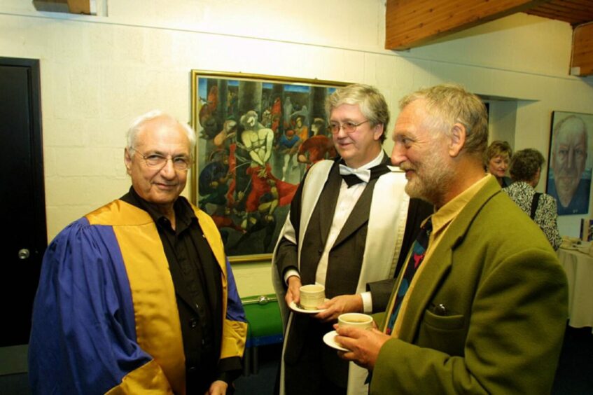 Architect Frank Gehry (left) with Prof Charles McKean and Prof Brian Edwards (right) at the University of Dundee where he received an honorary degree just days after the opening of Maggie's Dundee in 2003.