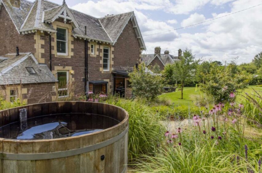 Hot tub at Yorkhill in Crieff.