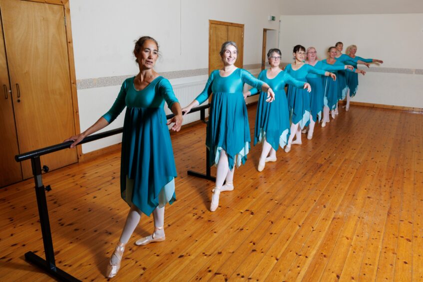 The Fife Silver Swans have been rehearsing ahead of their performance at the Royal Academy of Dance headquarters in London.