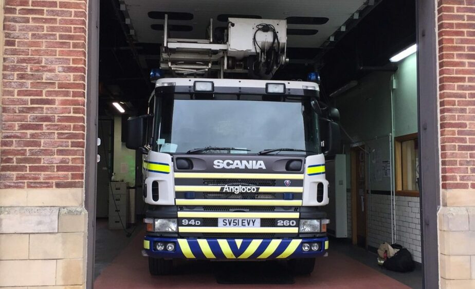 The Kirkcaldy height appliance is in the fire station with no keys.