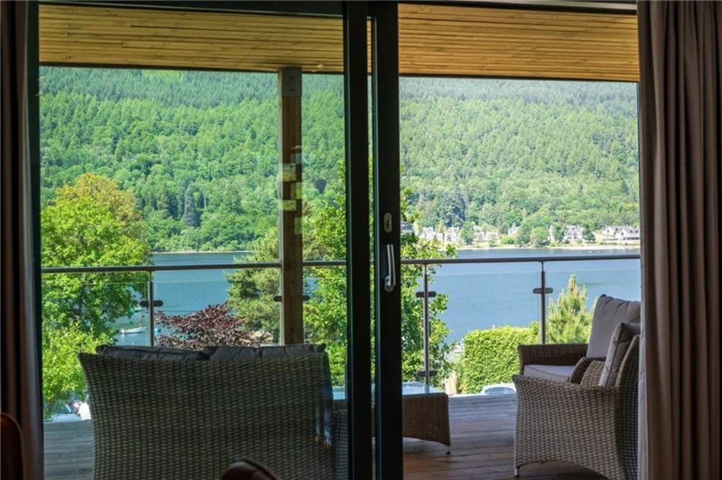For sale Loch Tay flat with incredible views
