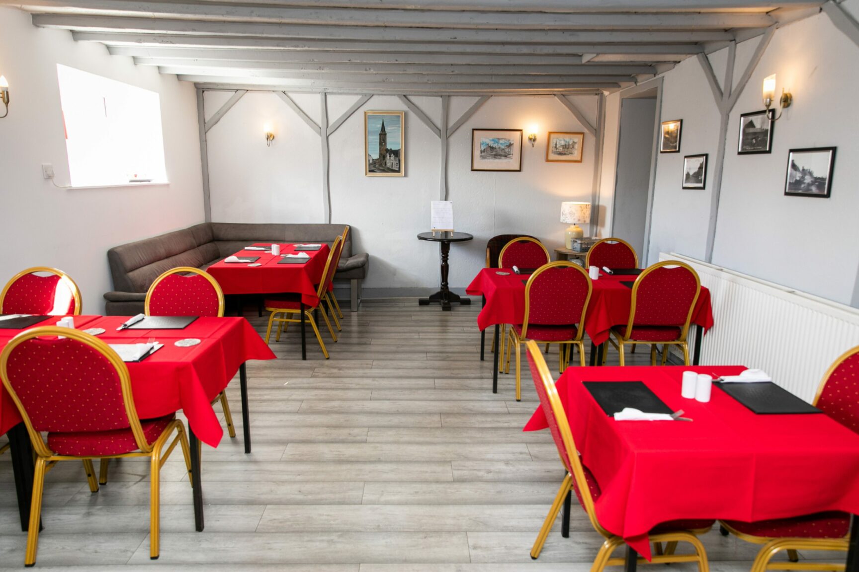 Super service & perfect pub grub at Railway Tavern in Strathmiglo