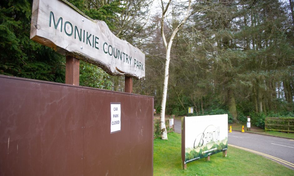 Monikie Country Park sign