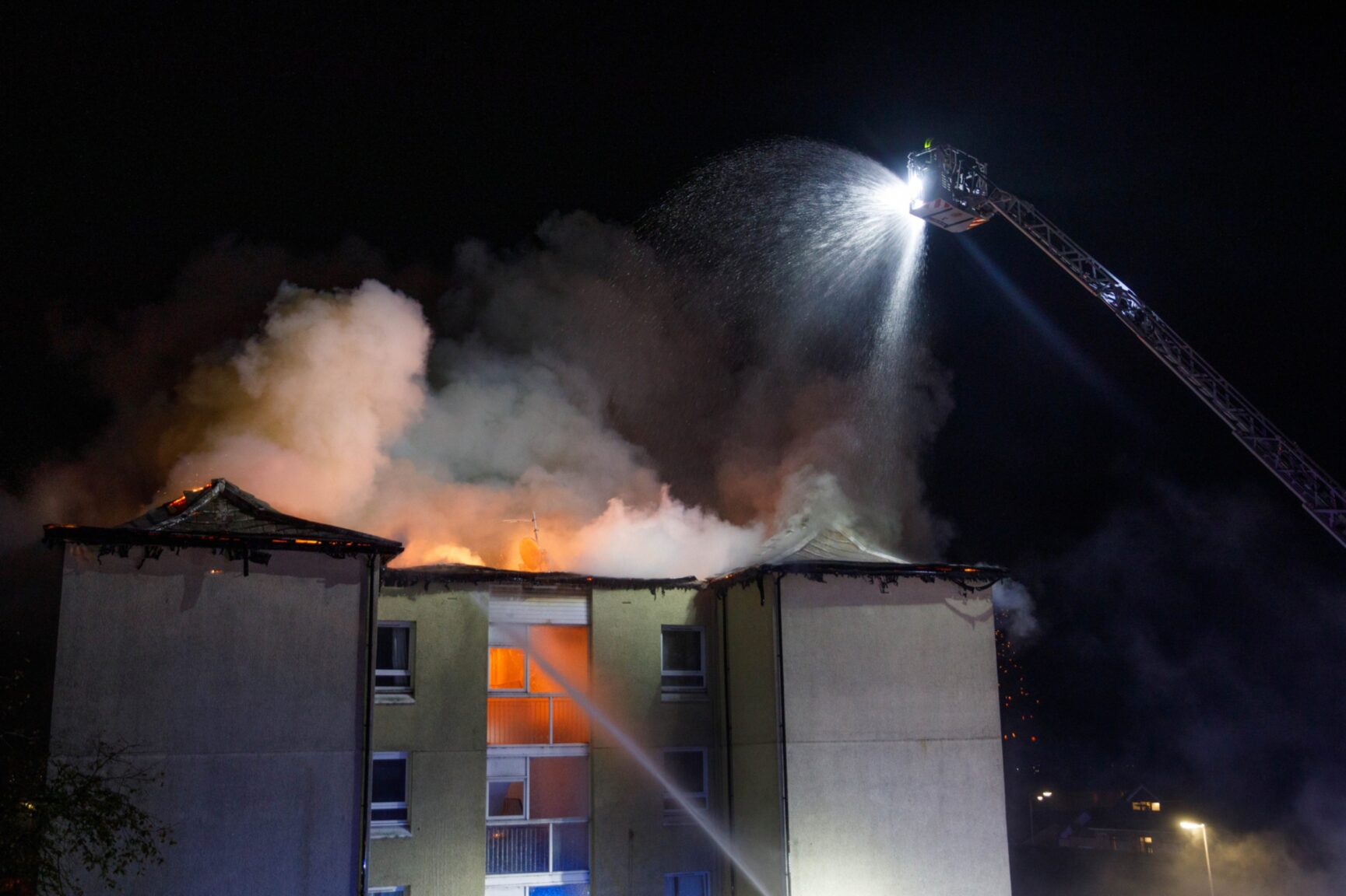 Couple admit starting devastating fire at Lochgelly flats