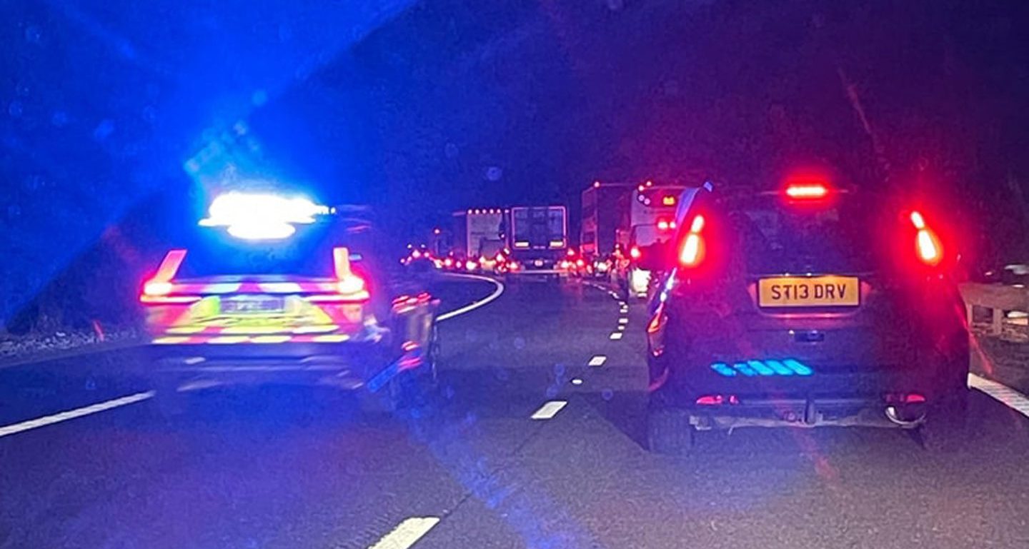 Police on the scene after a crash near M90 Junction 2. Image: Fife Jammer Locations/Facebook