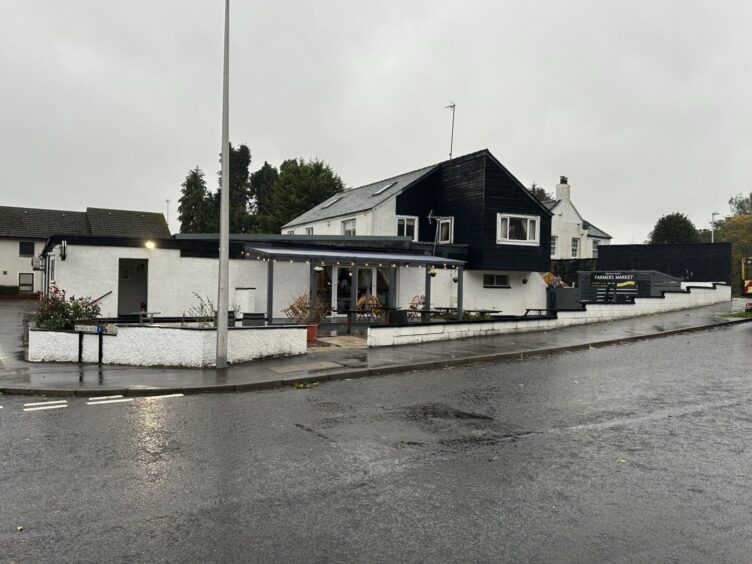 Bridge End Bar, Brechin 