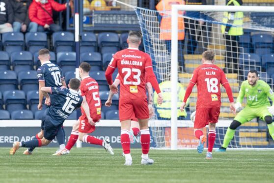 Sam Stanton won the game for Raith Rovers in injury time against Dunfermline. Image Craig Brown/DAFC.