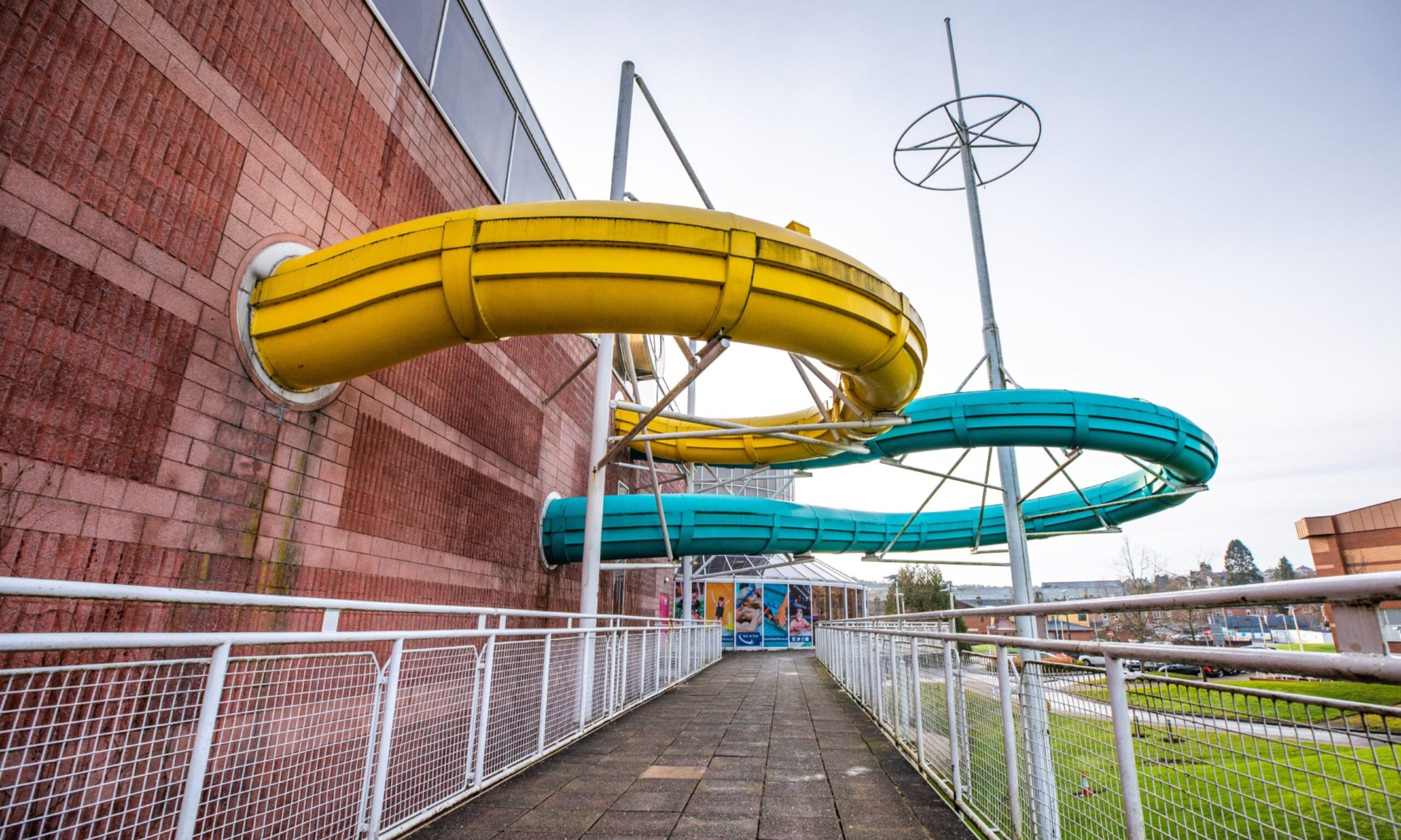 Perth Leisure Pool exterior with flumes.