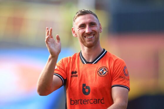 Louis Moult salutes Dundee United supporters