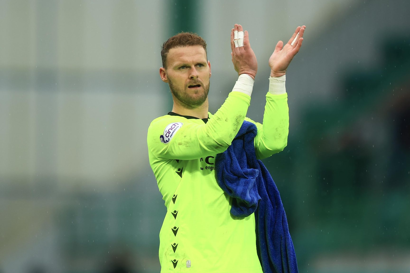 Dundee's goalkeeping dilemma Trevor Carson or Jon McCracken?