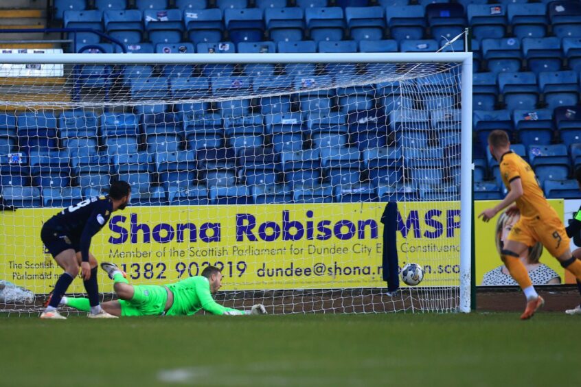 Trevor Carson shows his reflexes to prevent a late Livingston equaliser. Image: David Young/Shutterstock