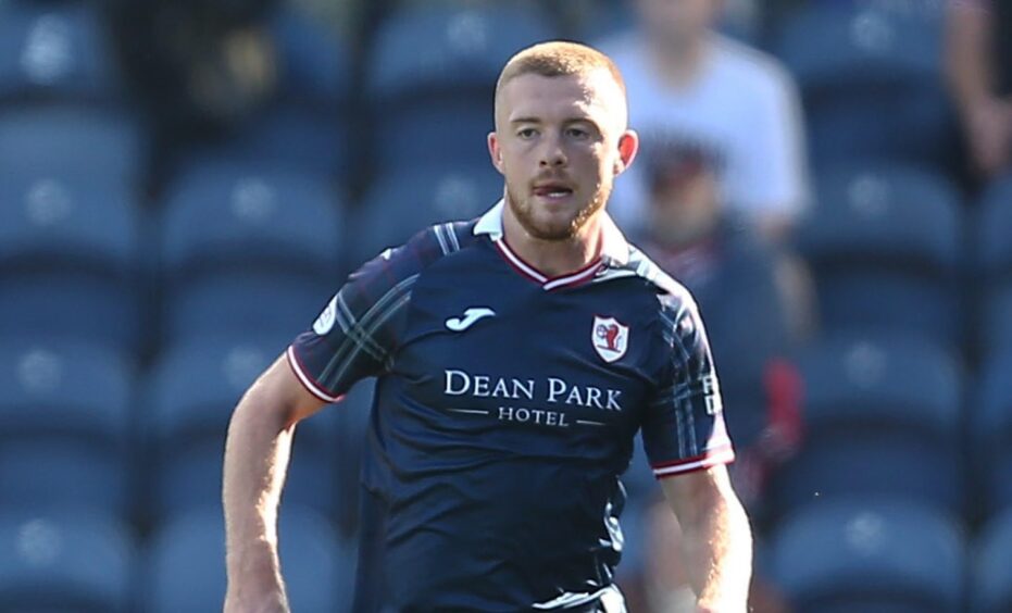 Callum Smith in action for Raith Rovers.