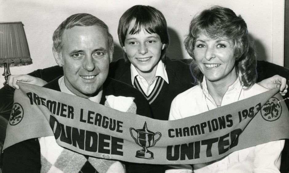Dundee United manager Jim McLean with his son Gary and wife Doris, after turning down Rangers. Image: DC Thomson.