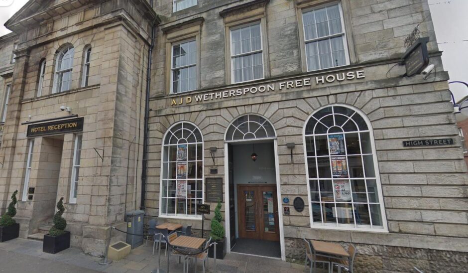 Wetherspoons, Dunfermline