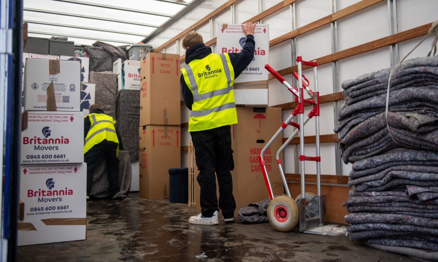 Dundee Removal Services driving towards international expansion