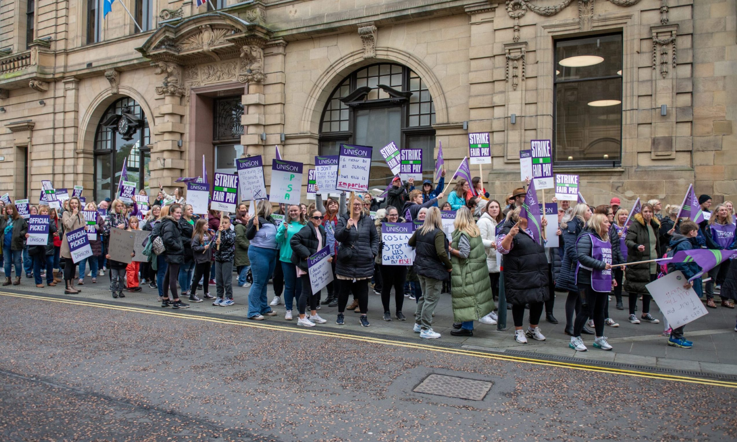 Support staff from schools in Perth and Kinross go on strike